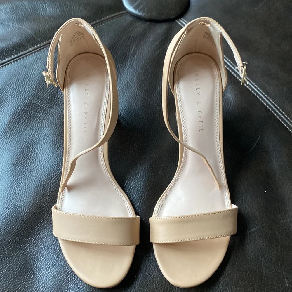 Kelly & Katie Heels - Picture 2 of 5